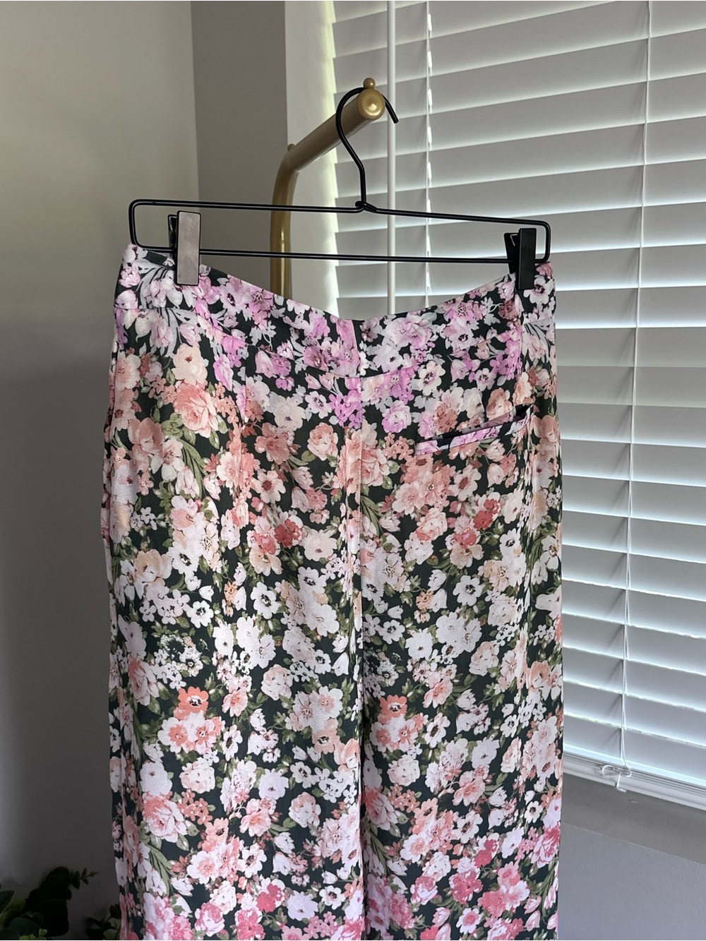 REISS Floral Wide-Leg Pants in Blue and Pink - Picture 5 of 8